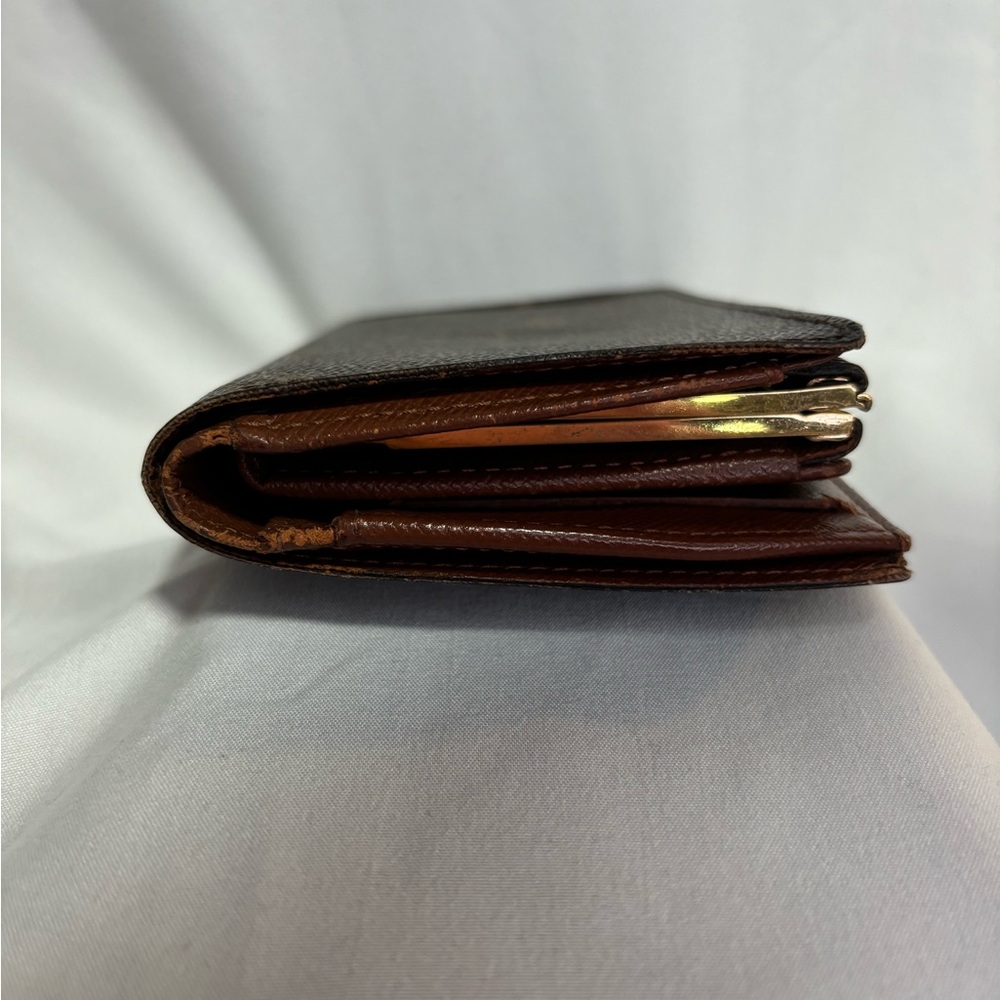 Louis Vuitton Brown and Gold Monogram Card Holder - Picture 4 of 11